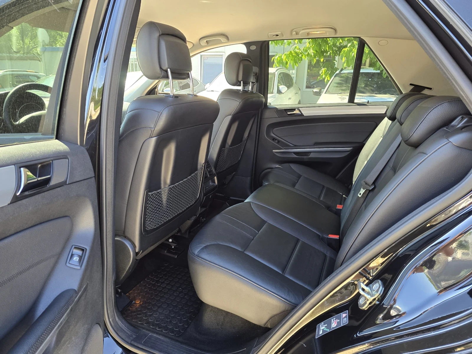 Mercedes-Benz ML 320 224к.с 4MATIC PREMIUM SPORT, снимка 10 - Автомобили и джипове - 54854331