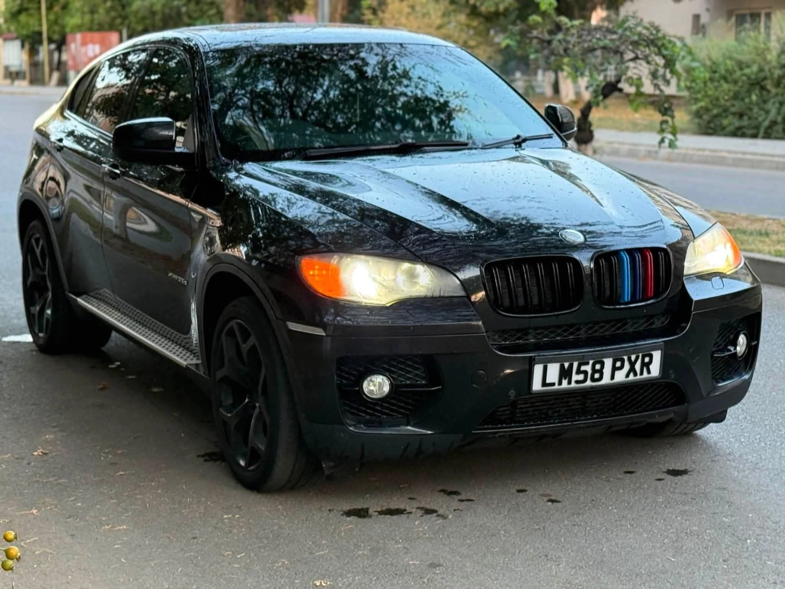 BMW X6 * СВЕТЕЩ ТАВАН* 286* БИТУРБО* ДЕСЕН ВОЛАН* , снимка 2 - Автомобили и джипове - 55955005