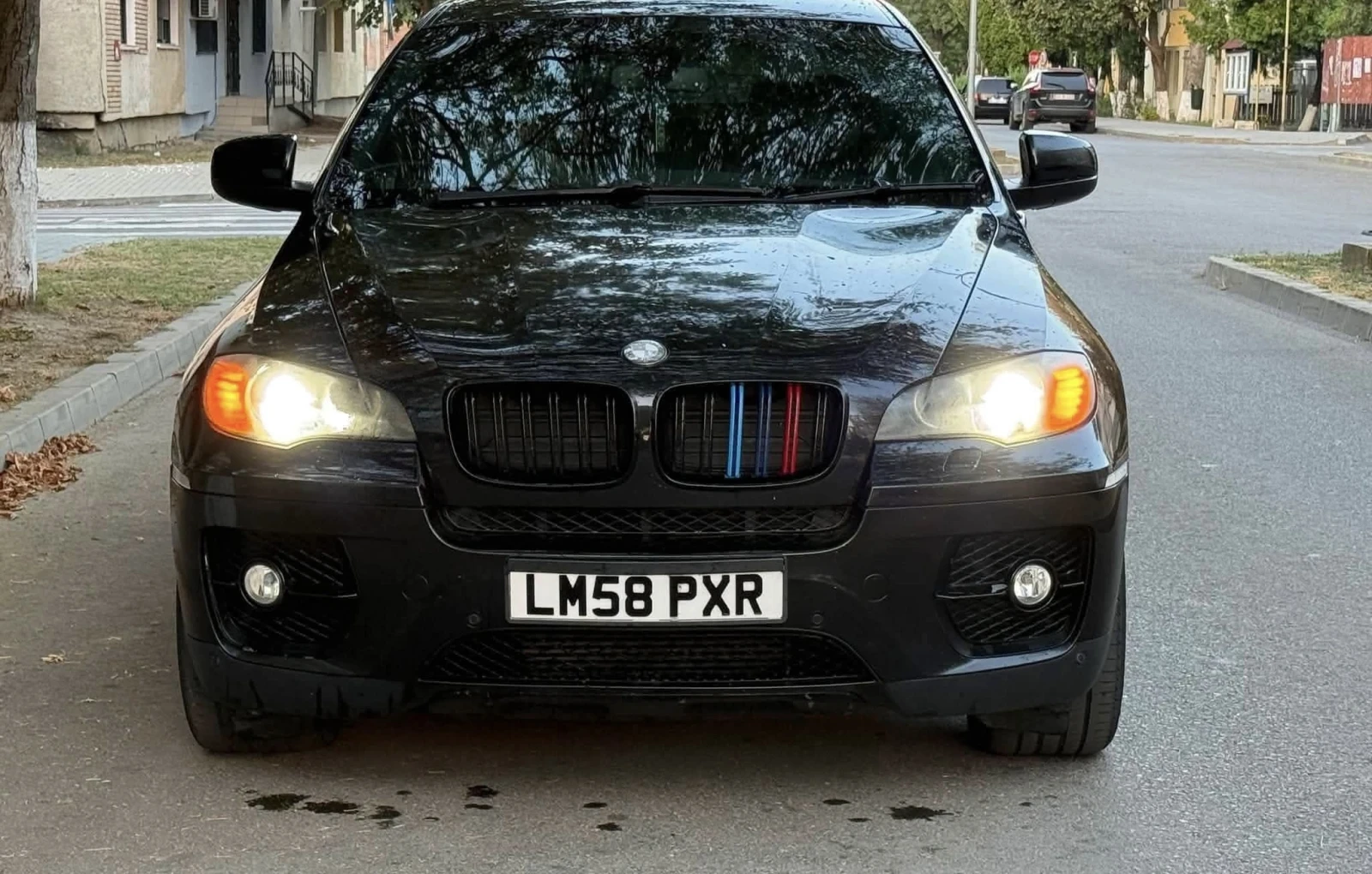 BMW X6 * СВЕТЕЩ ТАВАН* 286* БИТУРБО* ДЕСЕН ВОЛАН* , снимка 3 - Автомобили и джипове - 55955005