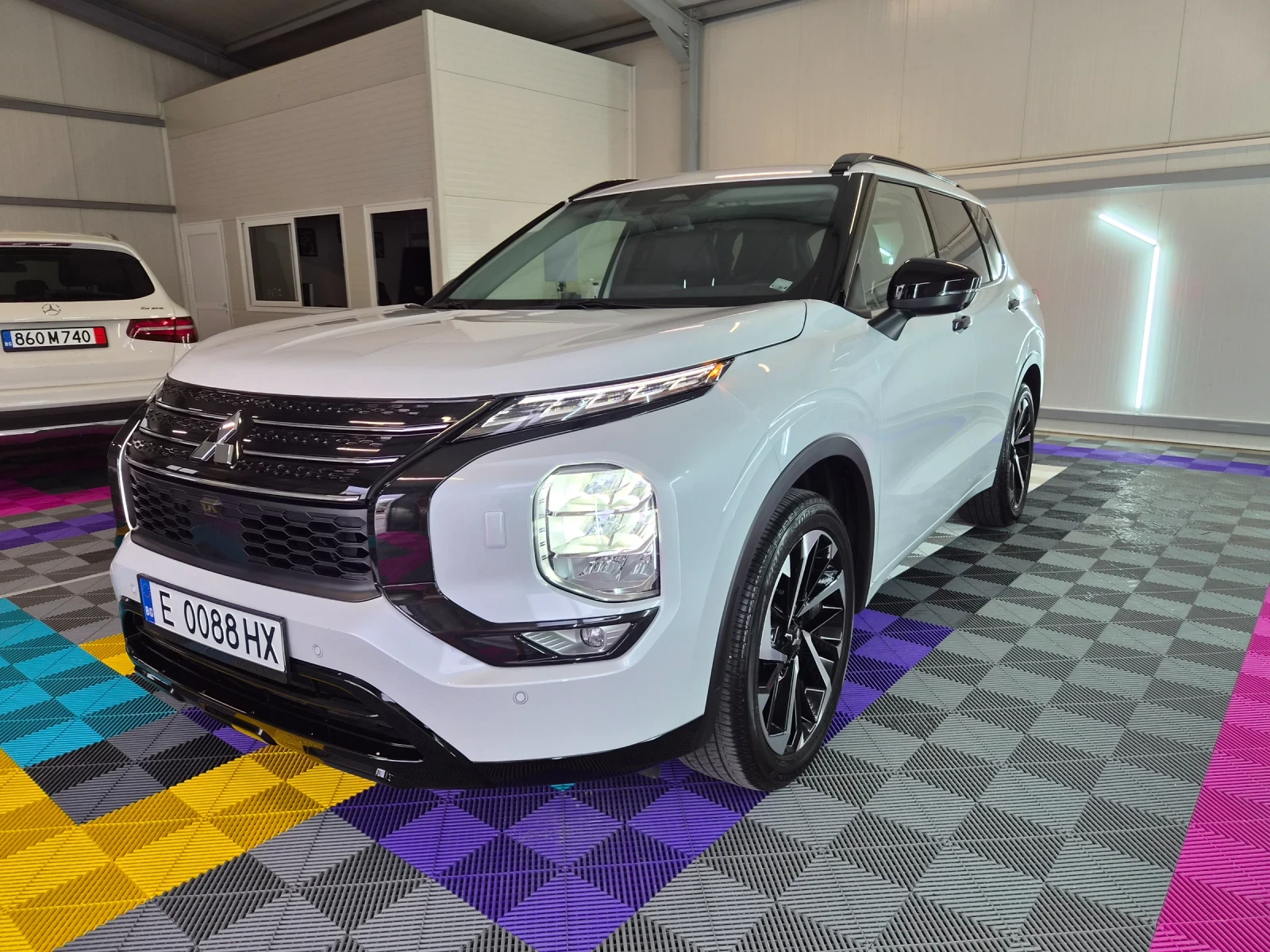 Mitsubishi Outlander 2.5 MIVEC 7 -МЕСТЕН ЛИЗИНГ, снимка 3 - Автомобили и джипове - 56356134