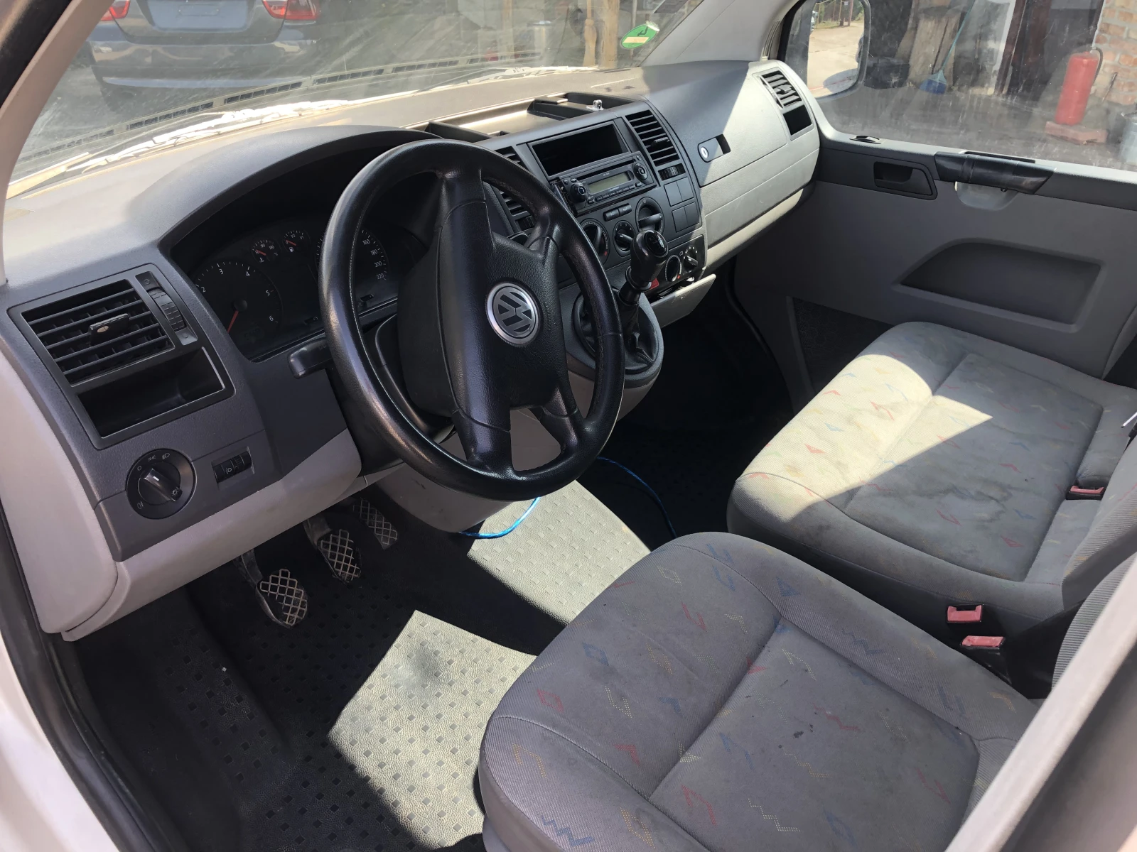 VW Transporter 2.5TDI 131 к.с 8+ 1 Места - изображение 10
