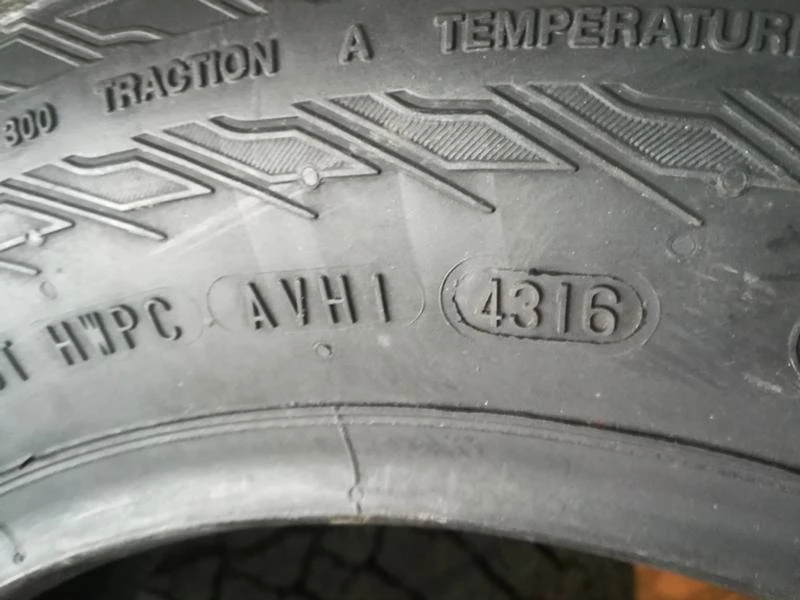 Гуми Летни 215/60R16, снимка 9 - Гуми и джанти - 21468803