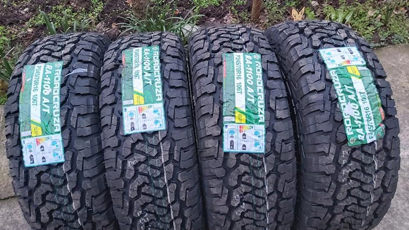 Гуми Всесезонни 245/70R16, снимка 1 - Гуми и джанти - 27366284