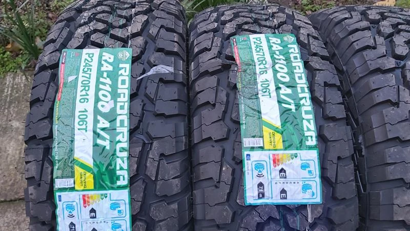 Гуми Всесезонни 245/70R16, снимка 2 - Гуми и джанти - 27366284