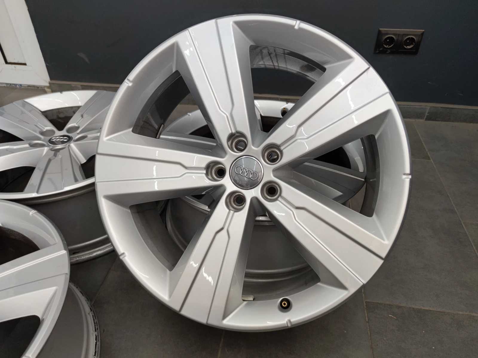   Audi Q7 | Mobile.bg   1