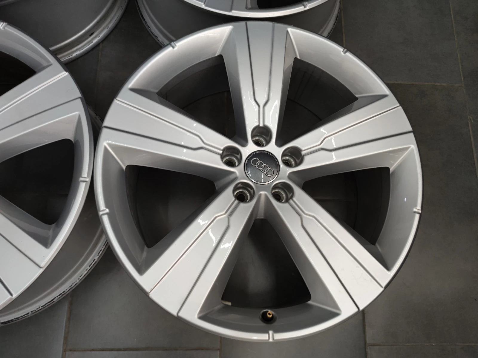   Audi Q7 | Mobile.bg   8