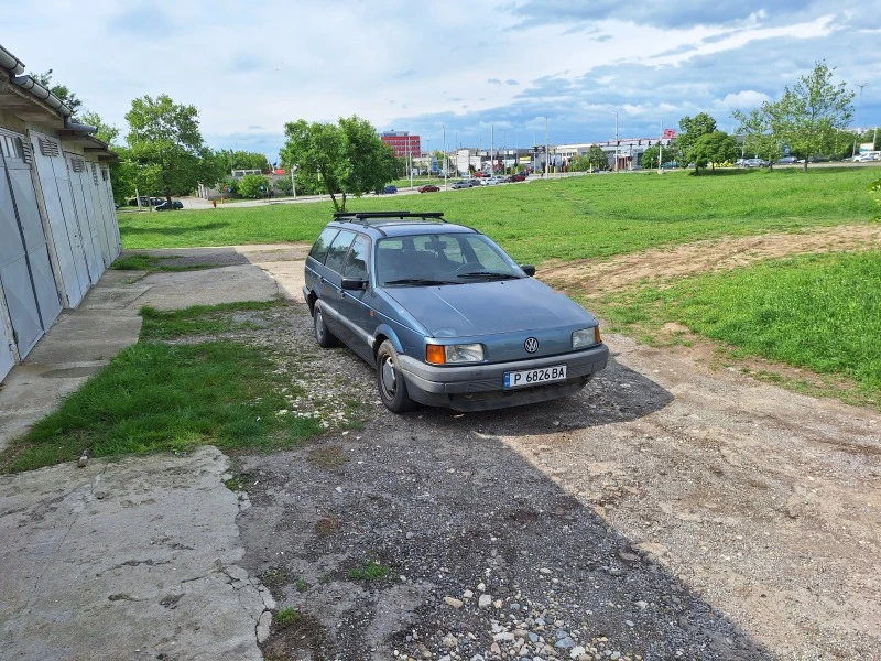 VW Passat, снимка 5 - Автомобили и джипове - 47197059