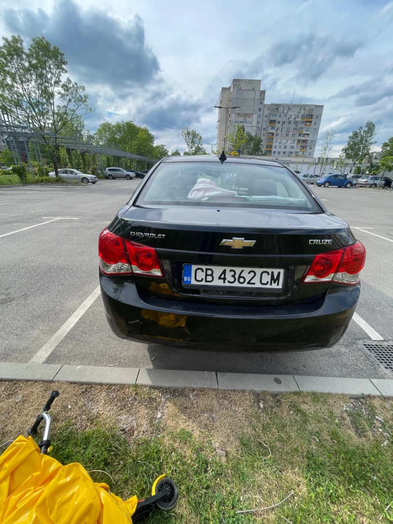 Chevrolet Cruze 1.8 бензин газ, снимка 9 - Автомобили и джипове - 47407260