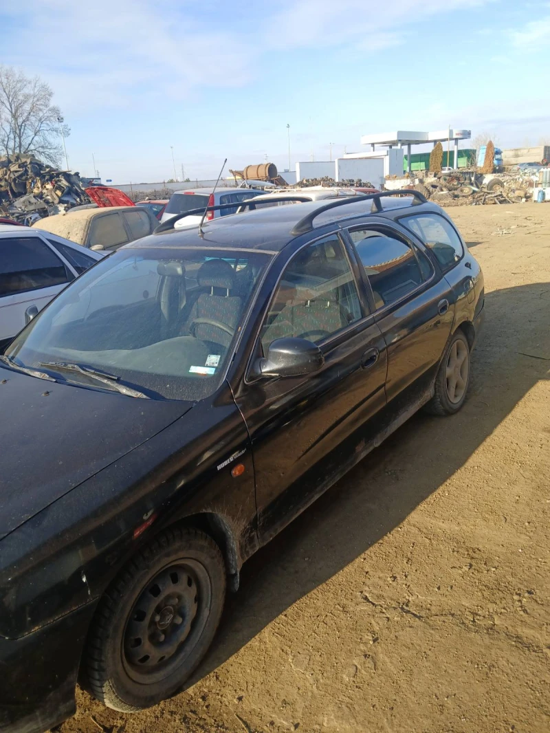 Hyundai Lantra, снимка 4 - Автомобили и джипове - 48981883