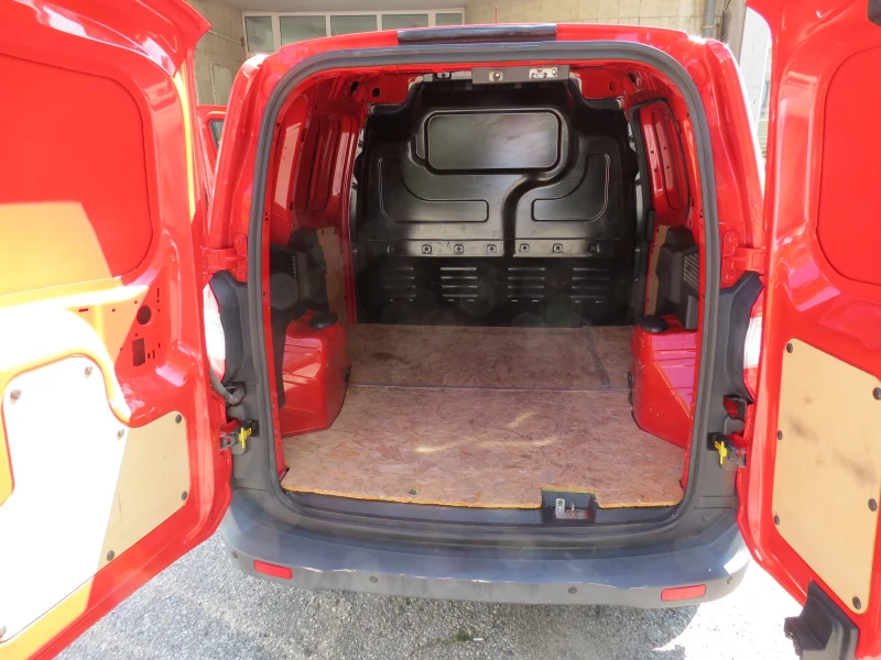 Ford Courier 1.5 TDCi 95PS, снимка 12 - Автомобили и джипове - 51902652