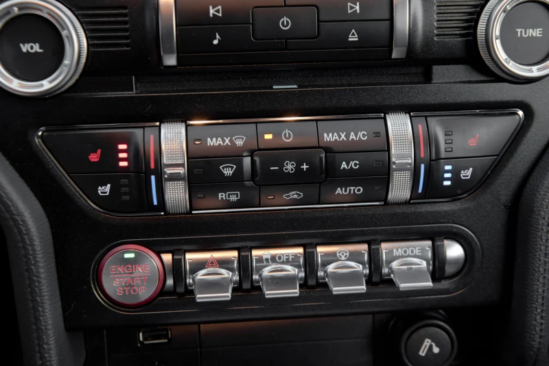 Ford Mustang GT 5.0 V8, снимка 15 - Автомобили и джипове - 52835960