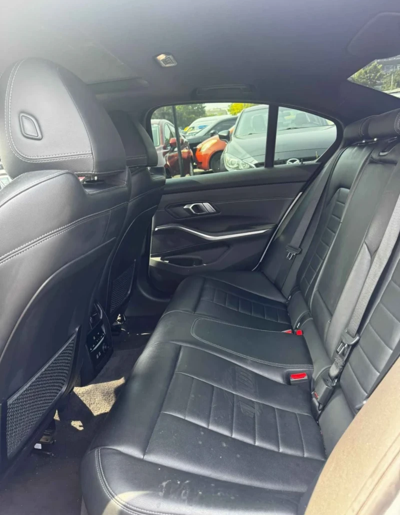 BMW 330 КАМЕРА * * KEYLESS * * CARFAX * * АВТО КРЕДИТ * * , снимка 6 - Автомобили и джипове - 52863572