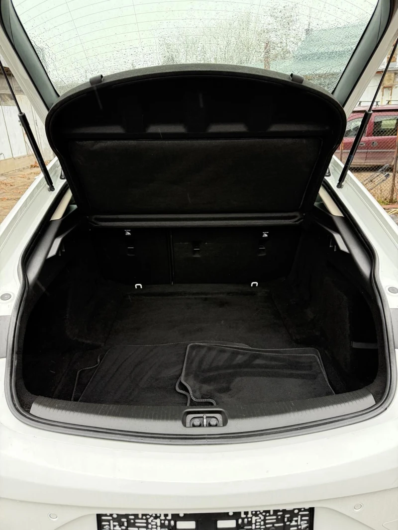 Opel Insignia Grand Sport 1.6 CDTI DPF Selective 2018г.Евро 6D, снимка 4 - Автомобили и джипове - 52944960