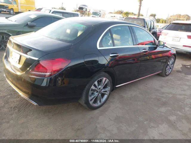 Mercedes-Benz C 300, снимка 4 - Автомобили и джипове - 48401577