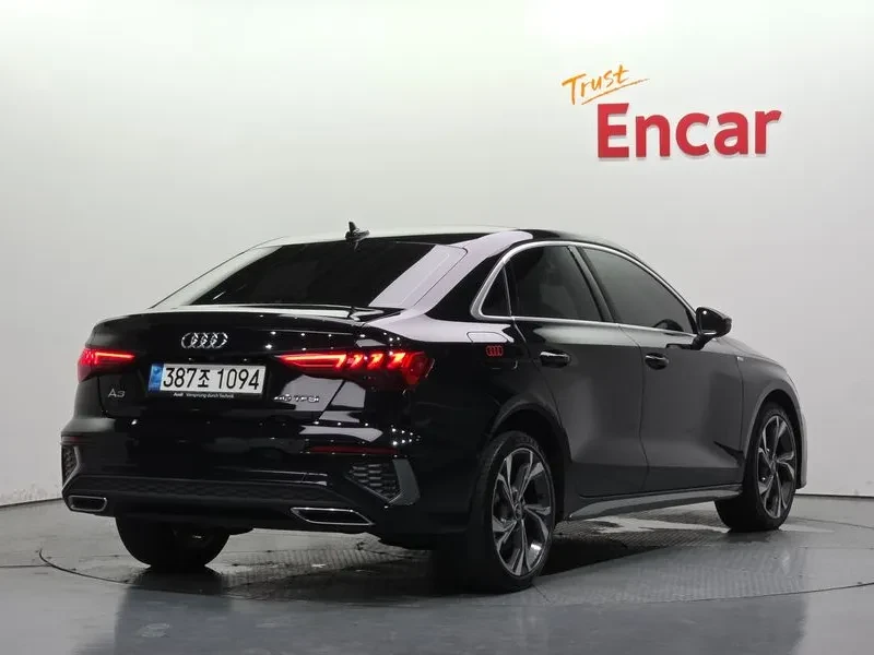 Audi A3 40 Tfsi Premium, снимка 2 - Автомобили и джипове - 55816550
