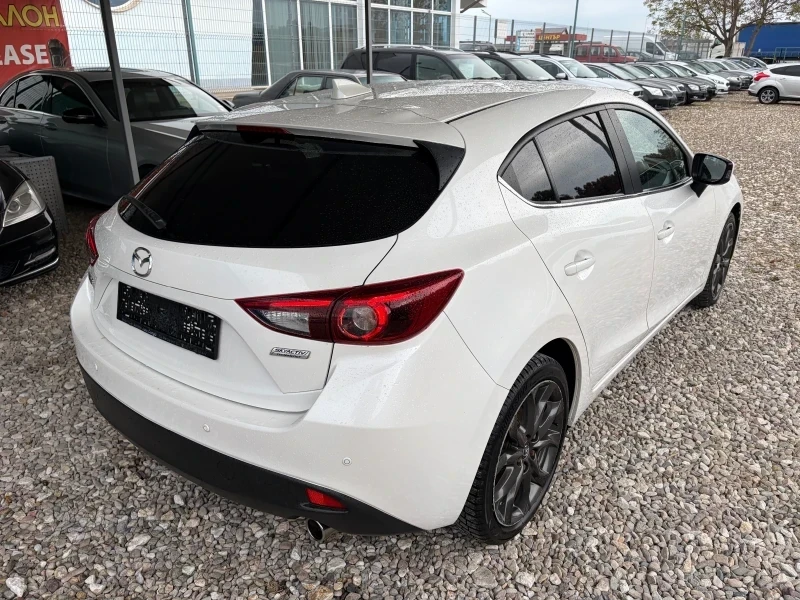 Mazda 3 1.5 D Navi, снимка 3 - Автомобили и джипове - 55985498