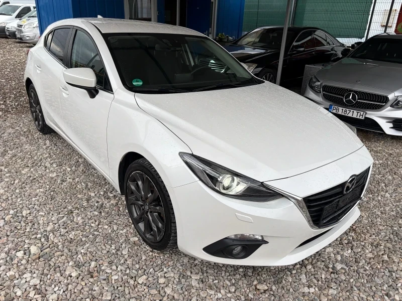 Mazda 3 1.5 D Navi, снимка 2 - Автомобили и джипове - 55985498