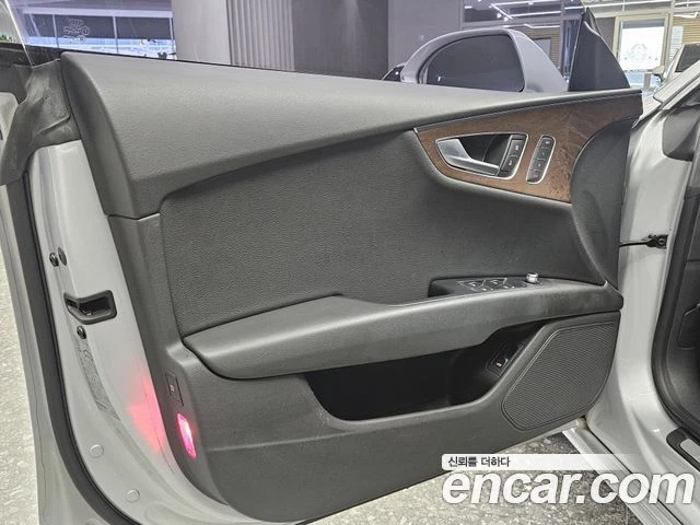 Audi A7 | TOP SERVICE, снимка 11 - Автомобили и джипове - 56062967