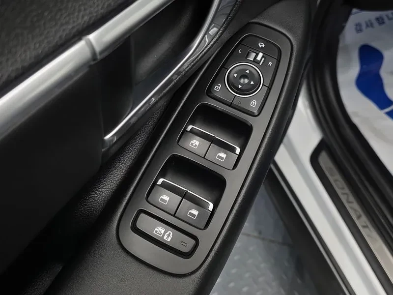 Hyundai Sonata  2.0 Lpg Smart, снимка 12 - Автомобили и джипове - 56497494