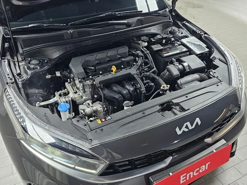 Kia K3  1.6 Prestige, снимка 5 - Автомобили и джипове - 56698573