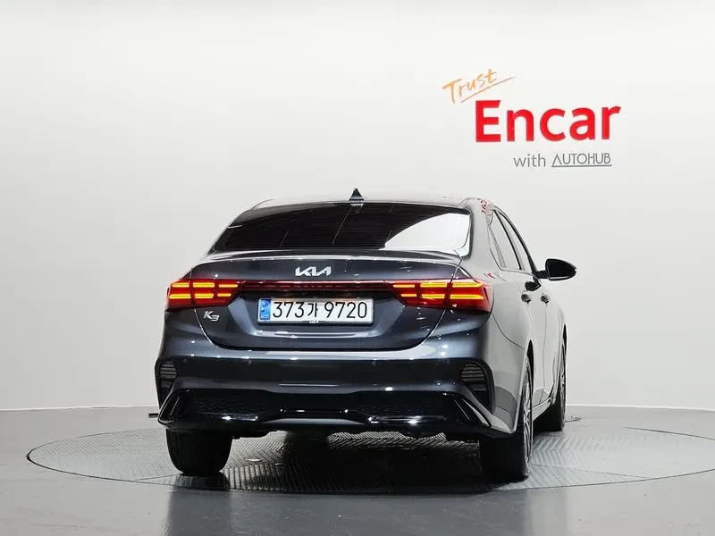 Kia K3  1.6 Prestige, снимка 3 - Автомобили и джипове - 56698573