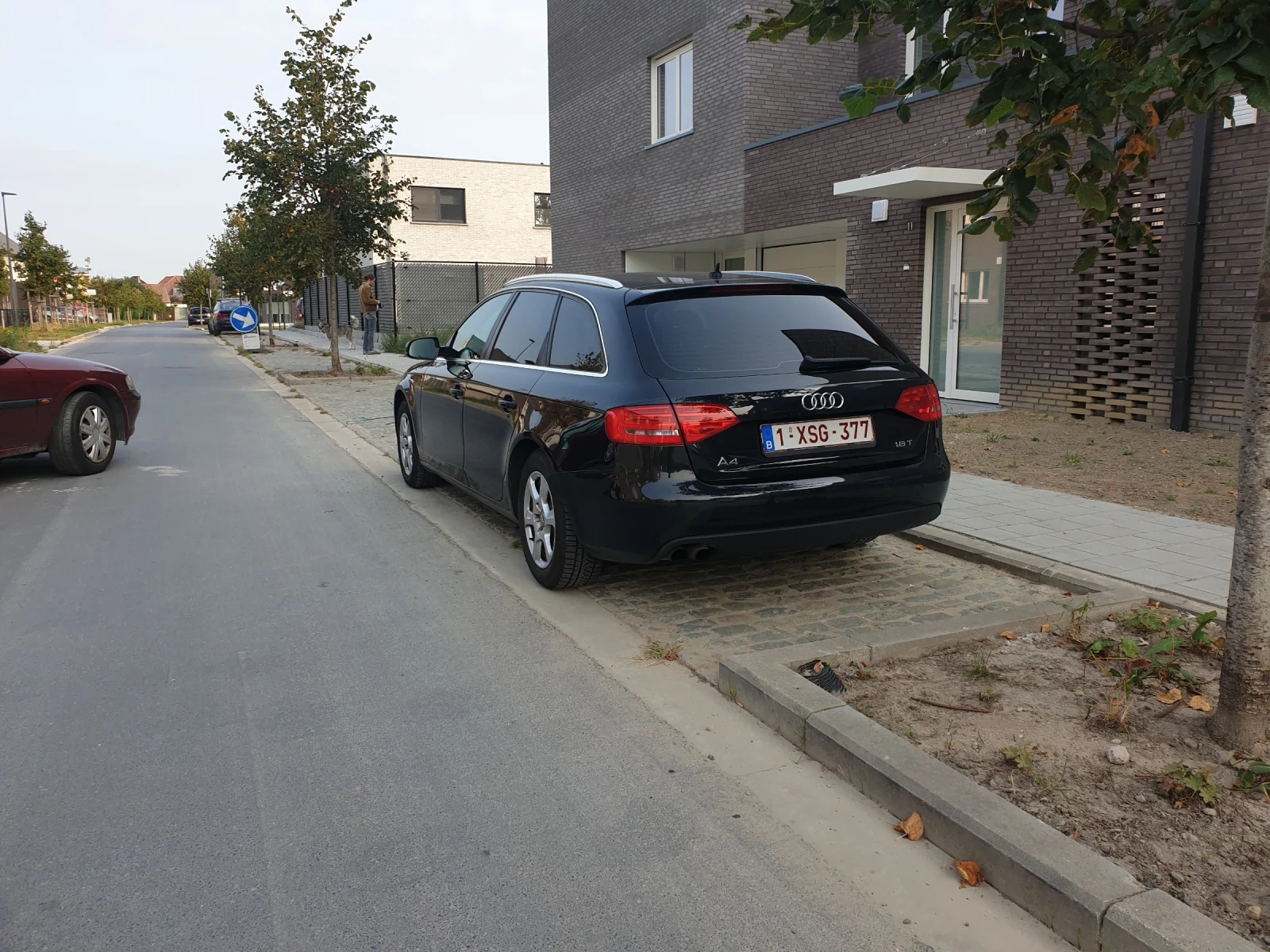 Audi A4  - изображение 4