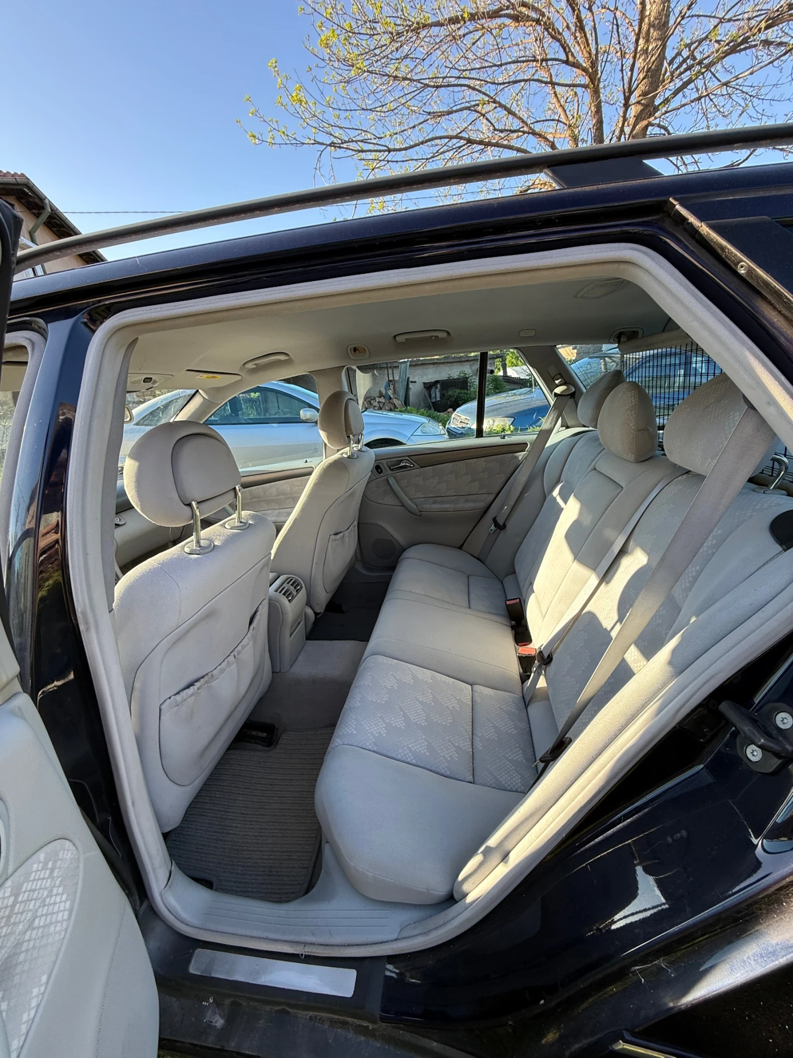 Mercedes-Benz 220 CDI - изображение 5