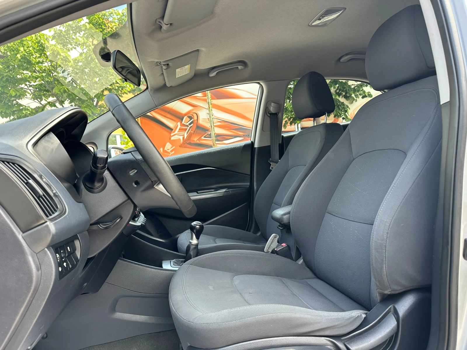 Kia Rio 1.2i 86 к.с. - изображение 8