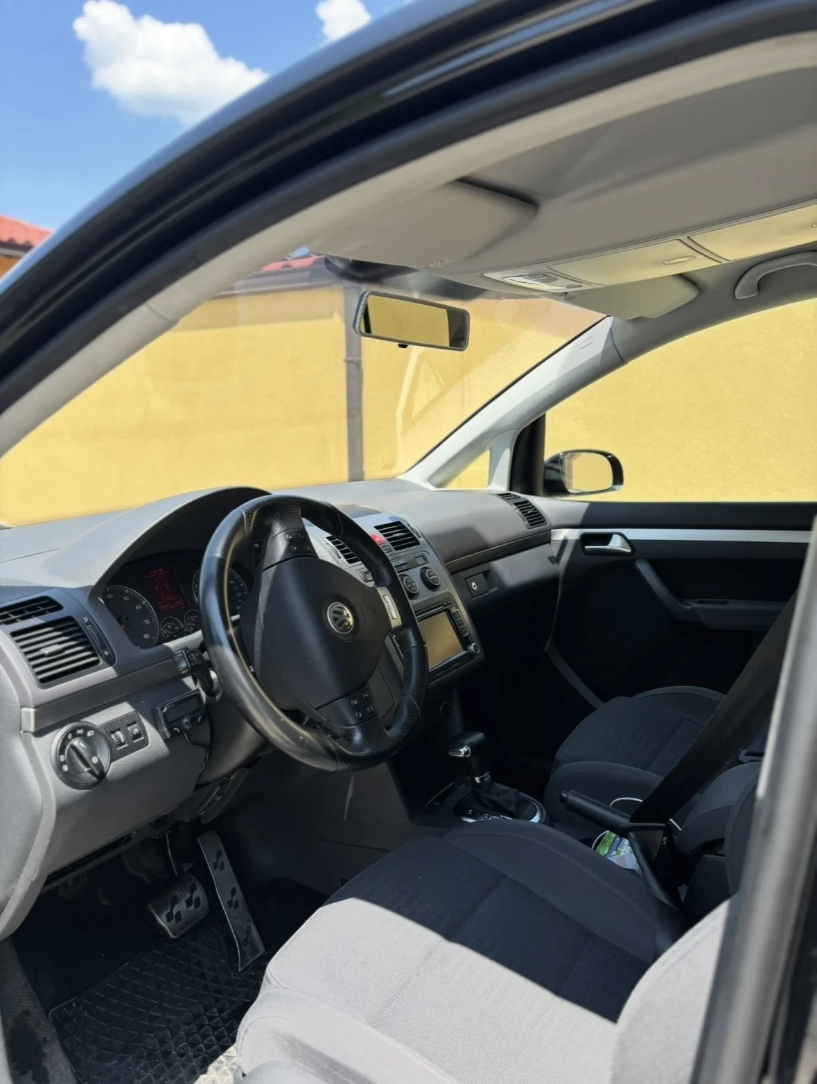 VW Touran  - изображение 8
