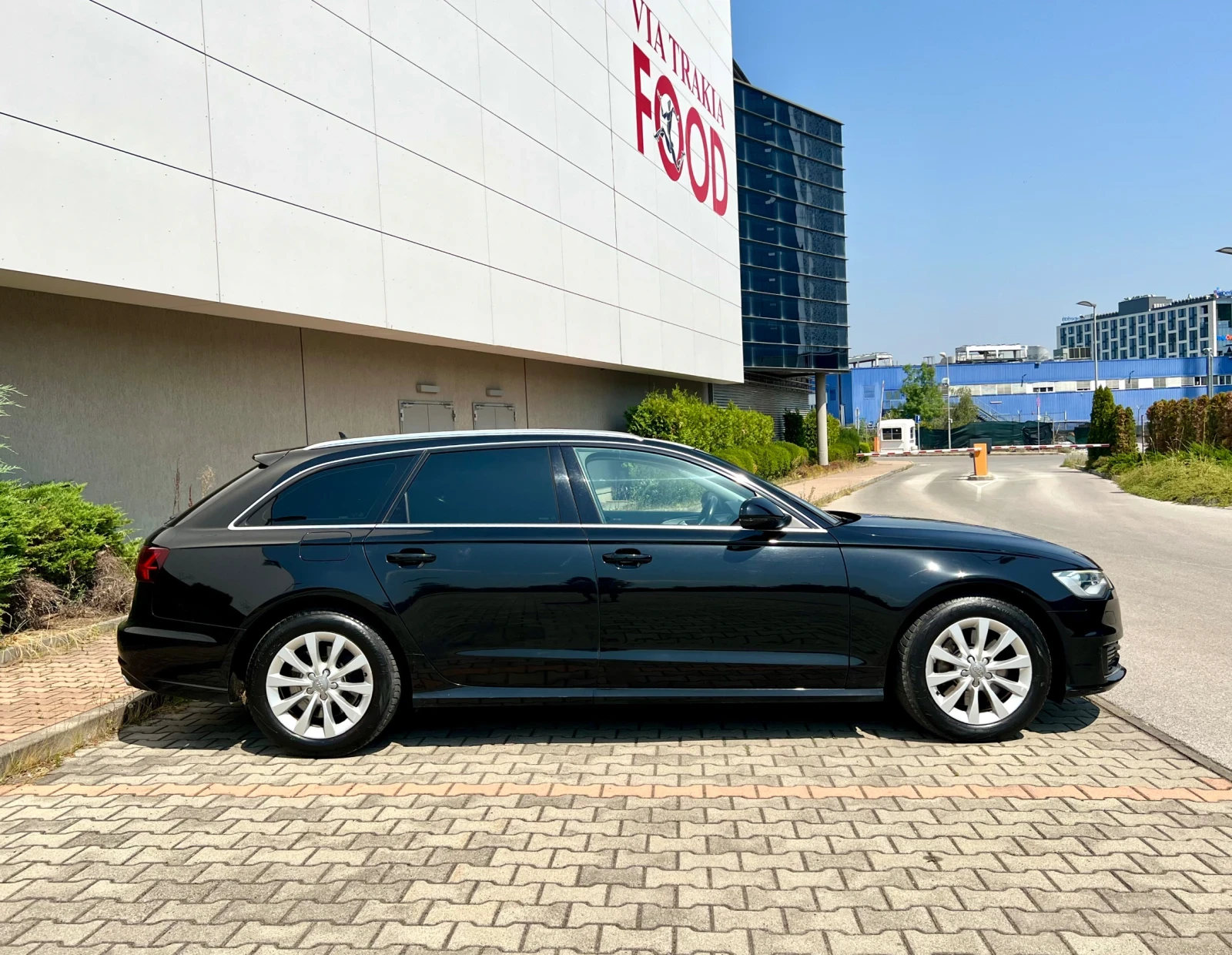 Audi A6 3.0TDI Лизинг през Уникредит по 350 лева - изображение 5