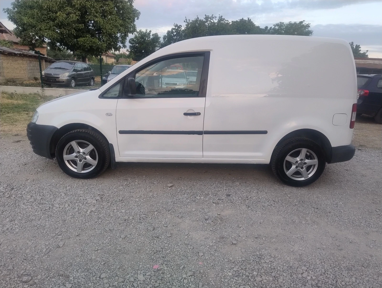 VW Caddy 1.9TDI - изображение 3