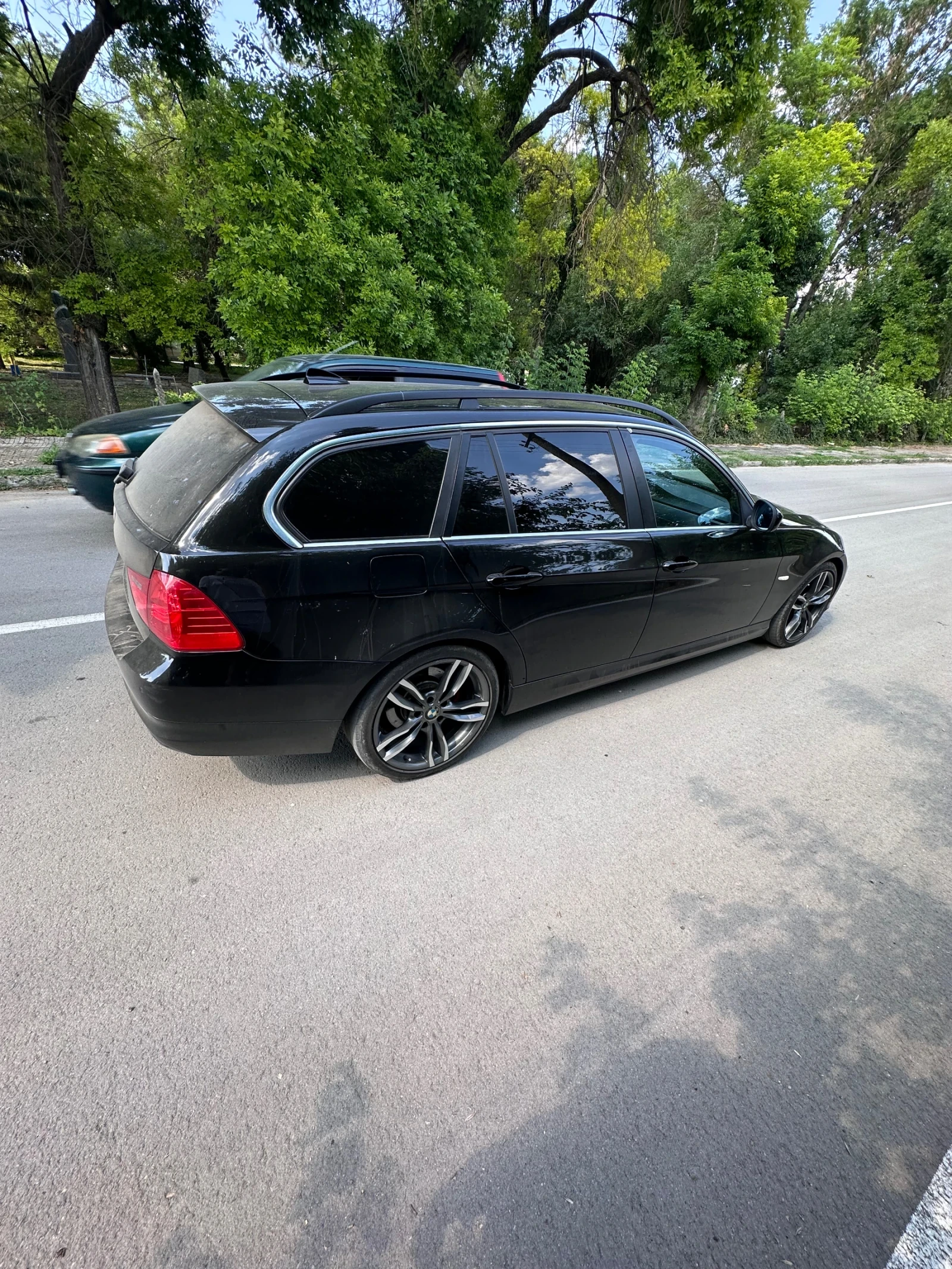 BMW 325 E91 - изображение 3