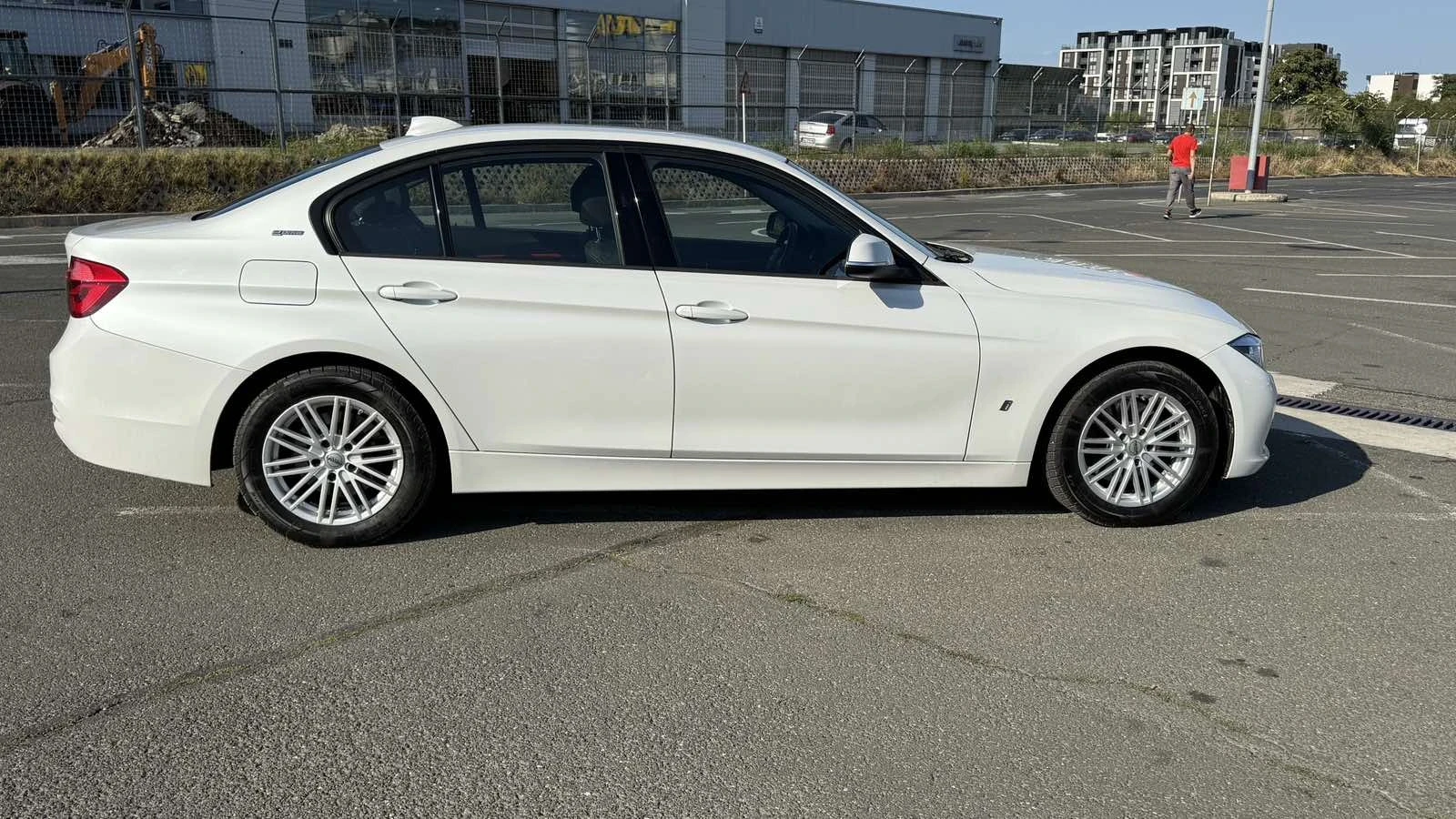 BMW 330 330e Хибрид НовВнос - изображение 2