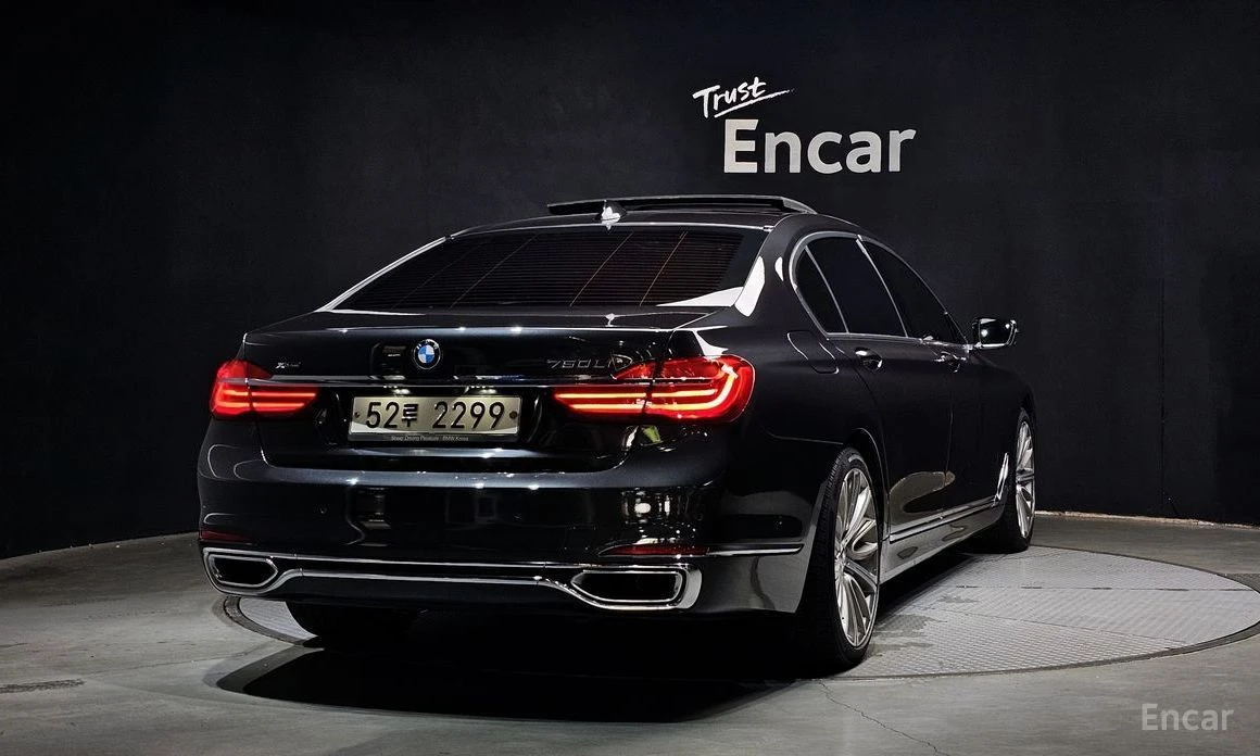 BMW 750  - изображение 2