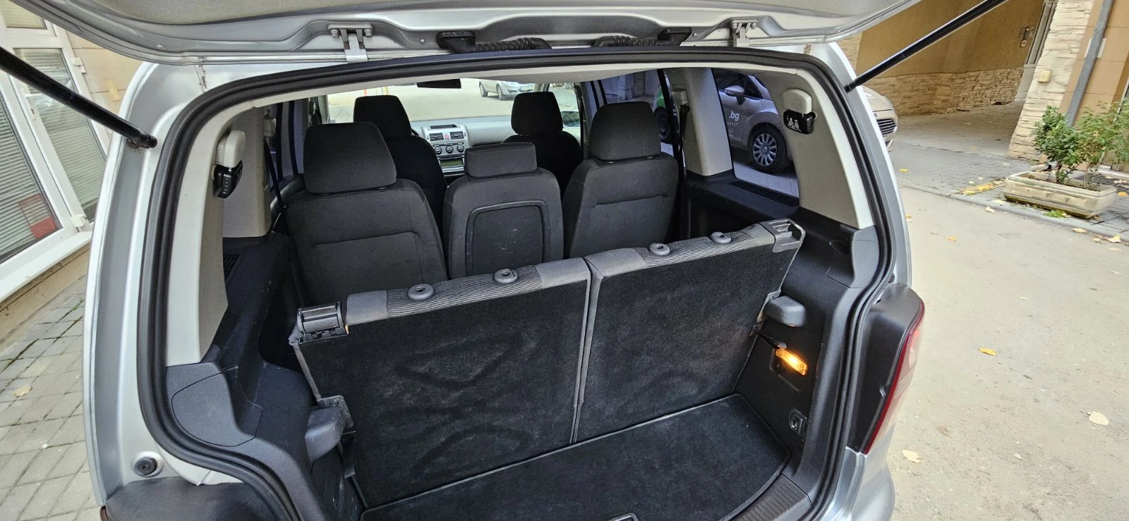 VW Touran  - изображение 5