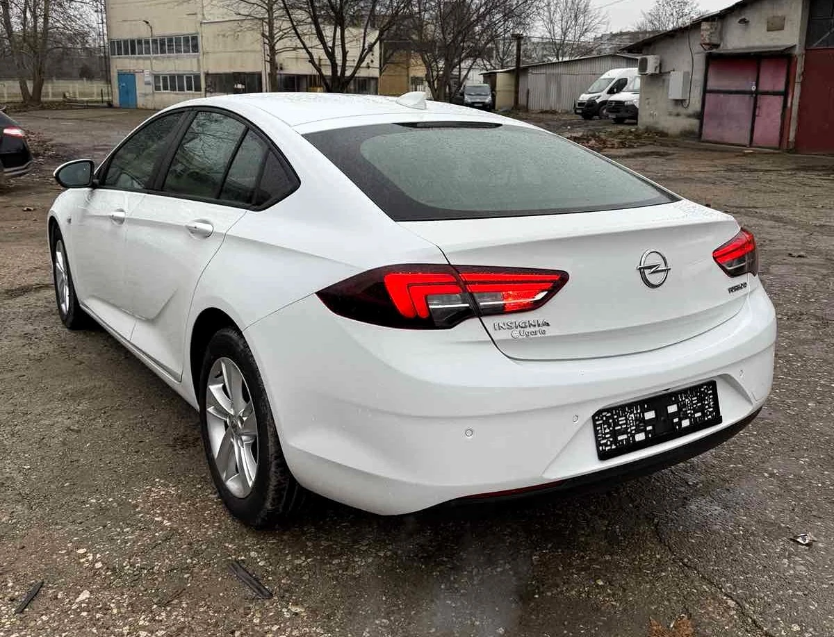 Opel Insignia Grand Sport 1.6 CDTI DPF Selective 2018�.���� 6D | Mobile.bg � ����������� 12