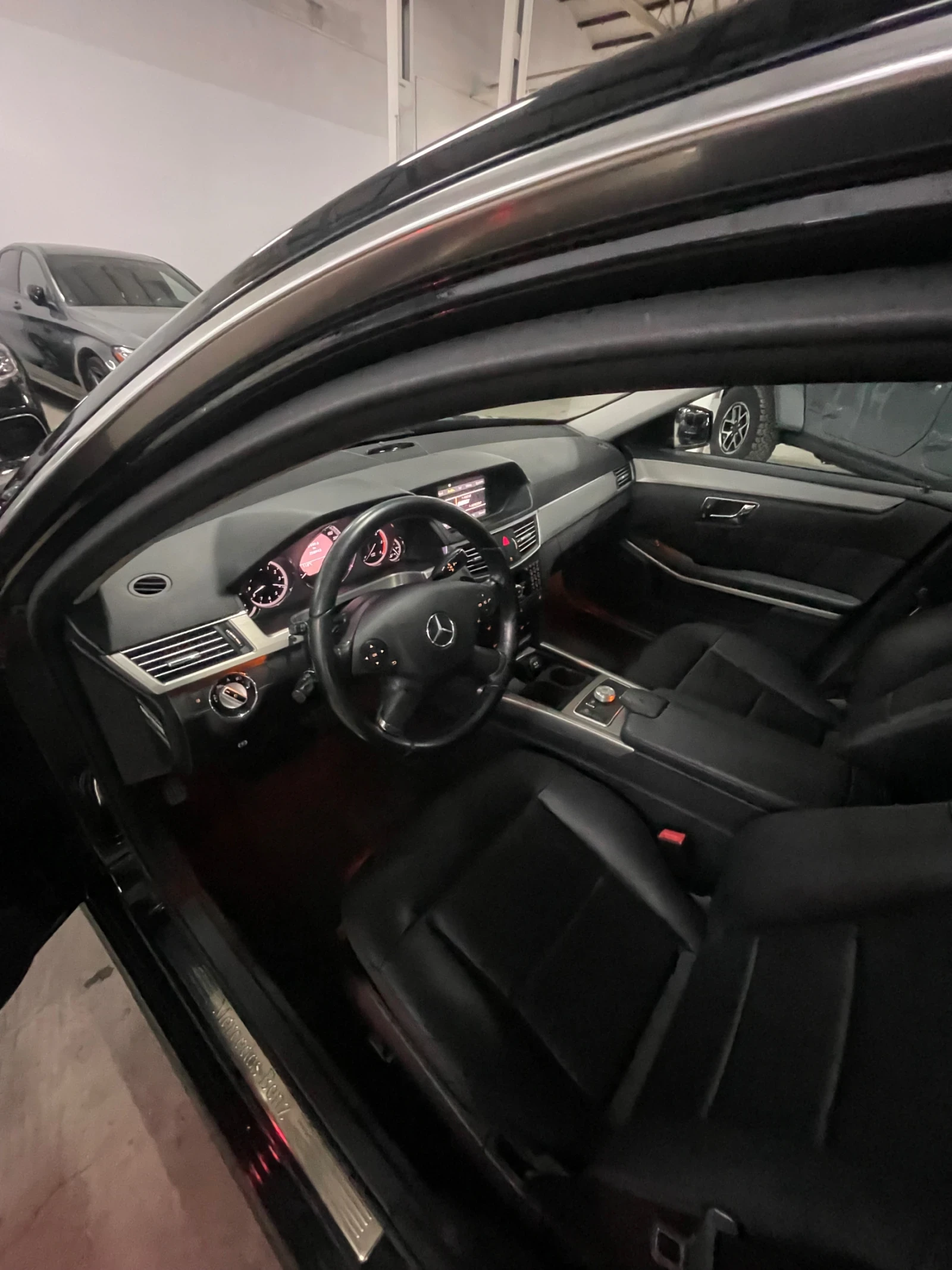 Mercedes-Benz E 350 CDI/avangarde/Подгрев/мъртва точка/НОВА!!! - изображение 10