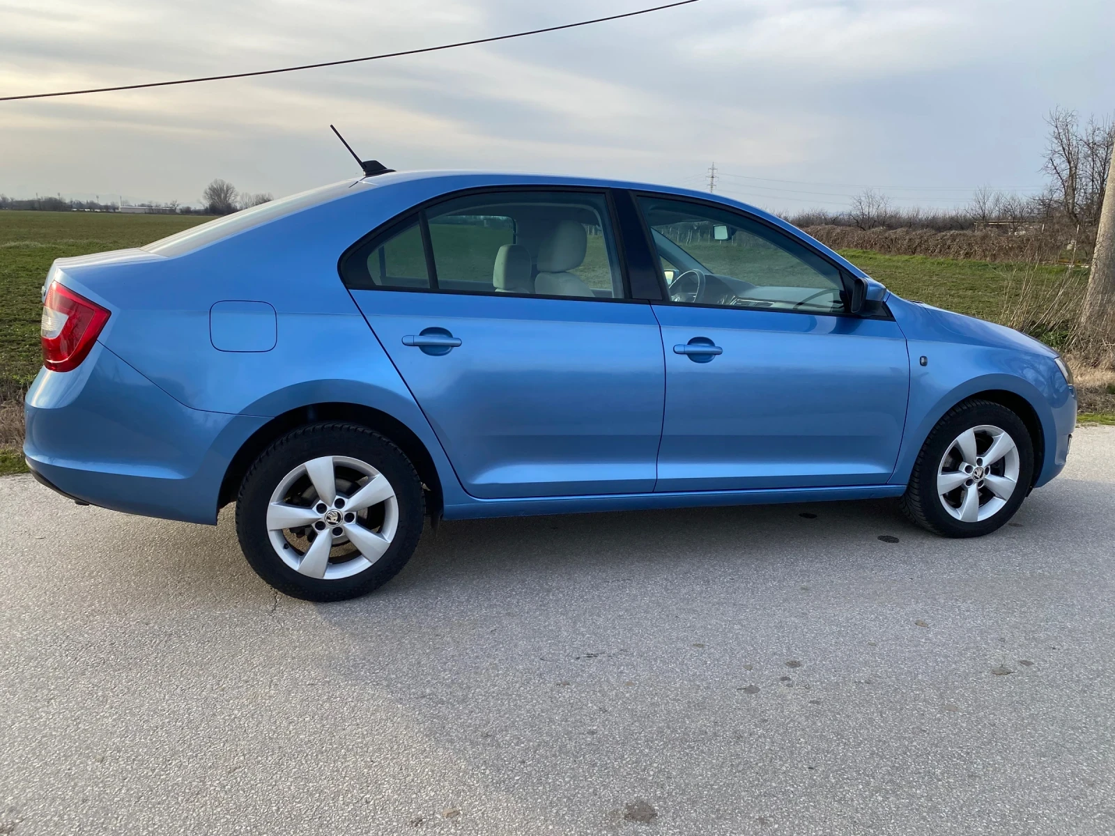 Skoda Rapid 1.6TDI Elegance 107000 | Mobile.bg � ����������� 4