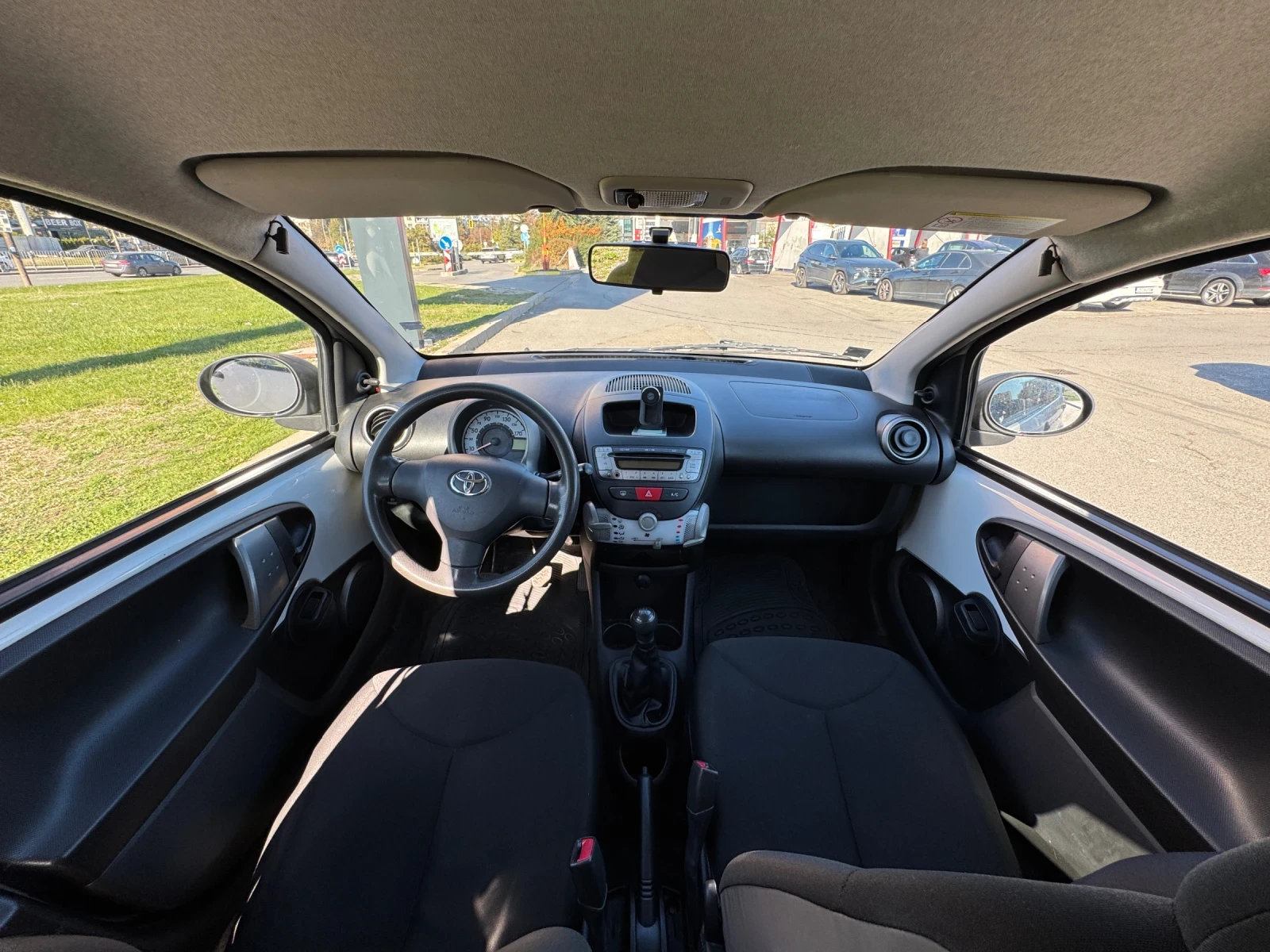 Toyota Aygo, снимка 5 - Автомобили и джипове - 53728442