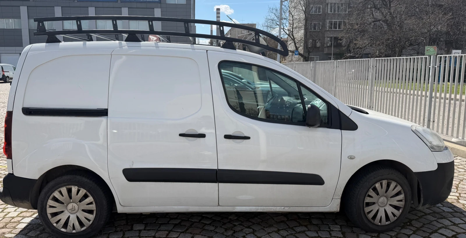 Citroen Berlingo 1.6 HDi, снимка 2 - Автомобили и джипове - 54322260