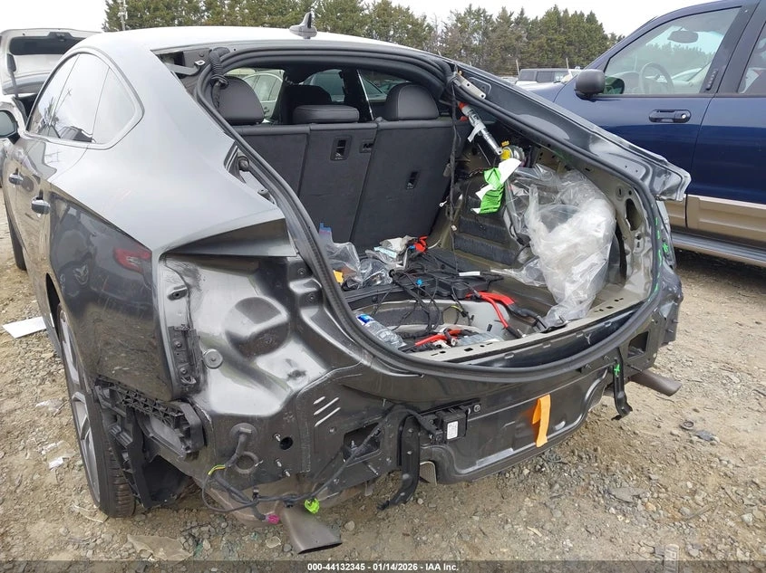 Audi A5 2.0L I-4 DI, DOHC, VVT, TURBO, 261HP All Wheel | Mobile.bg � ����������� 6