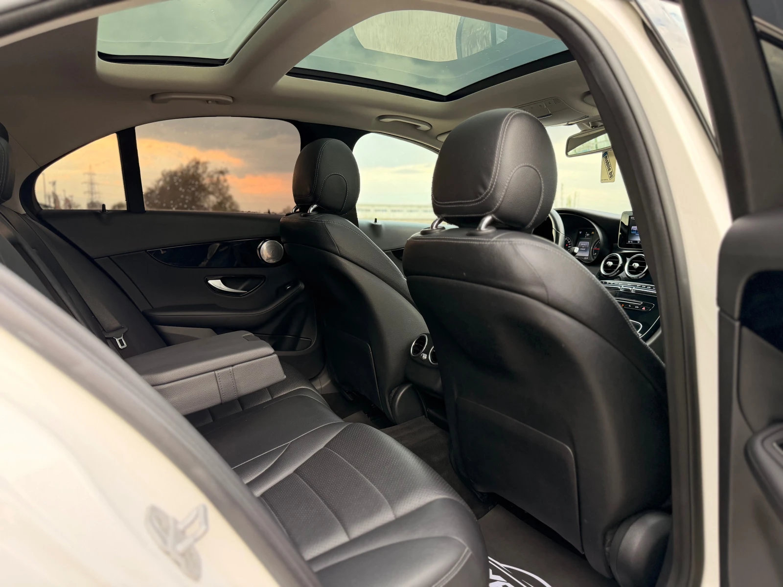 Mercedes-Benz C 220 BlueTEC= BRABUS= BURMESTER= ПАНОРАМА= , снимка 13 - Автомобили и джипове - 54259758