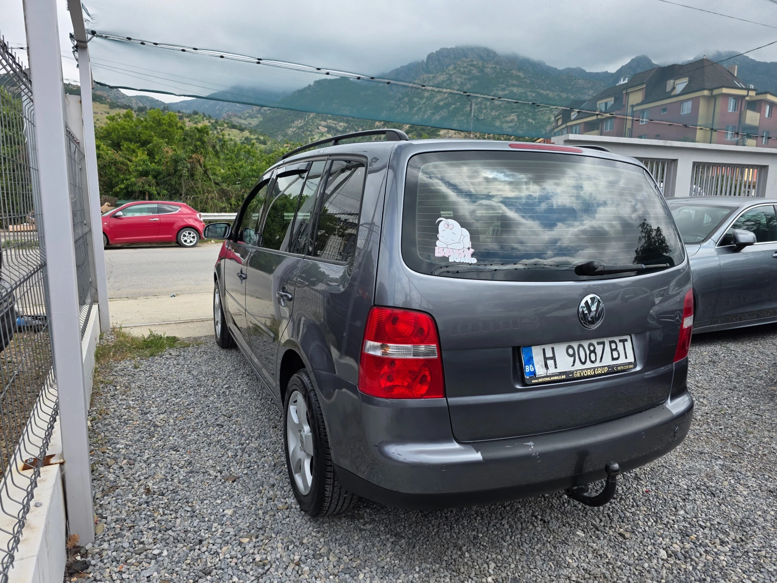 VW Touran 1.9 TDI  AVTO НАПЪЛНО ОБСЛУЖЕН  5 МЕСТА , снимка 6 - Автомобили и джипове - 54715775