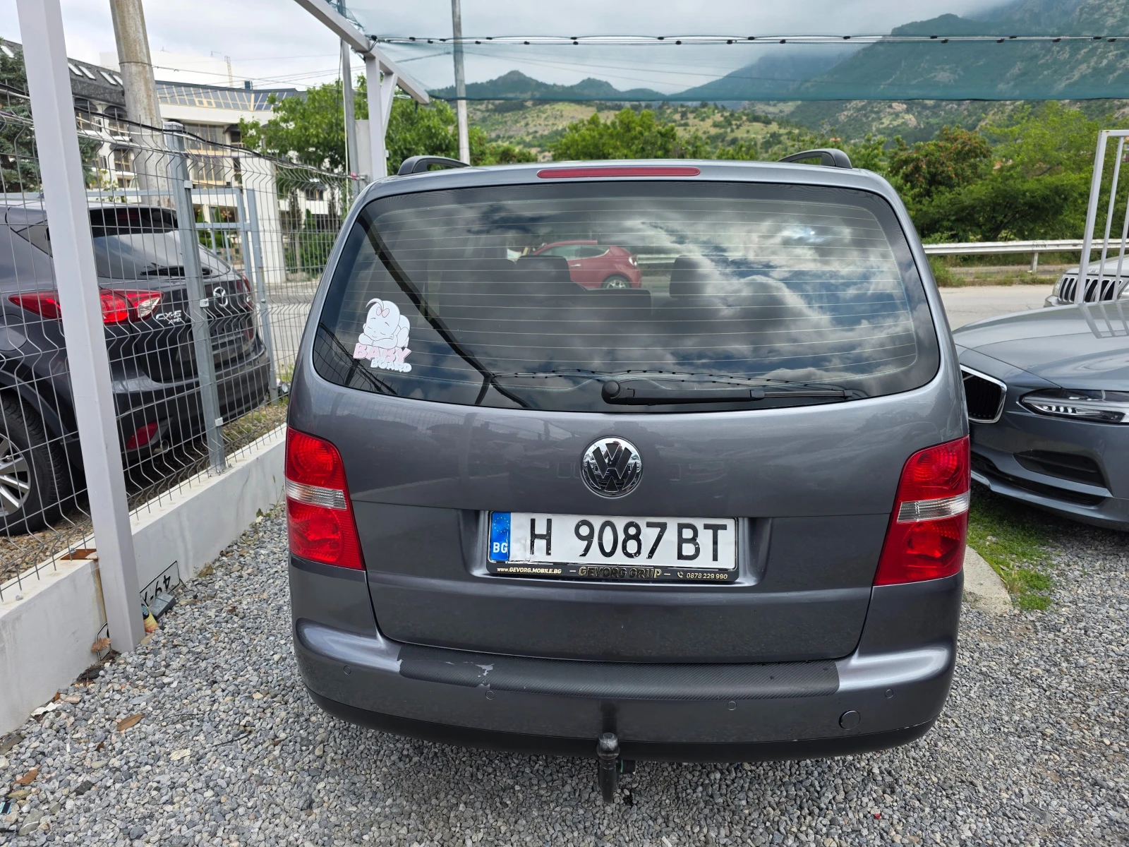 VW Touran 1.9 TDI  AVTO НАПЪЛНО ОБСЛУЖЕН  5 МЕСТА , снимка 5 - Автомобили и джипове - 54715775