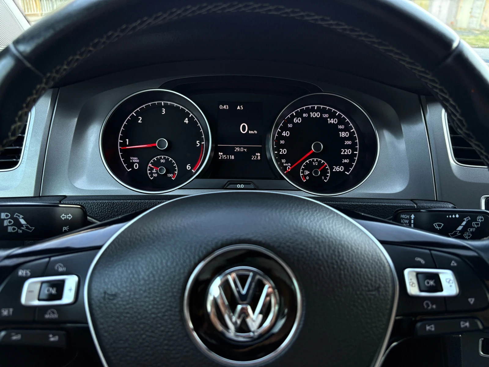 VW Golf 7 1.6TDI LOUNGE# LED# NAVI# , снимка 12 - Автомобили и джипове - 54991190