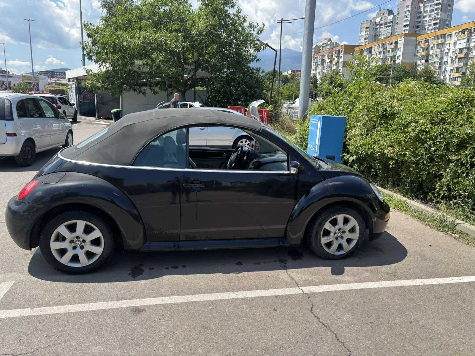 VW New beetle, снимка 4 - Автомобили и джипове - 55248872