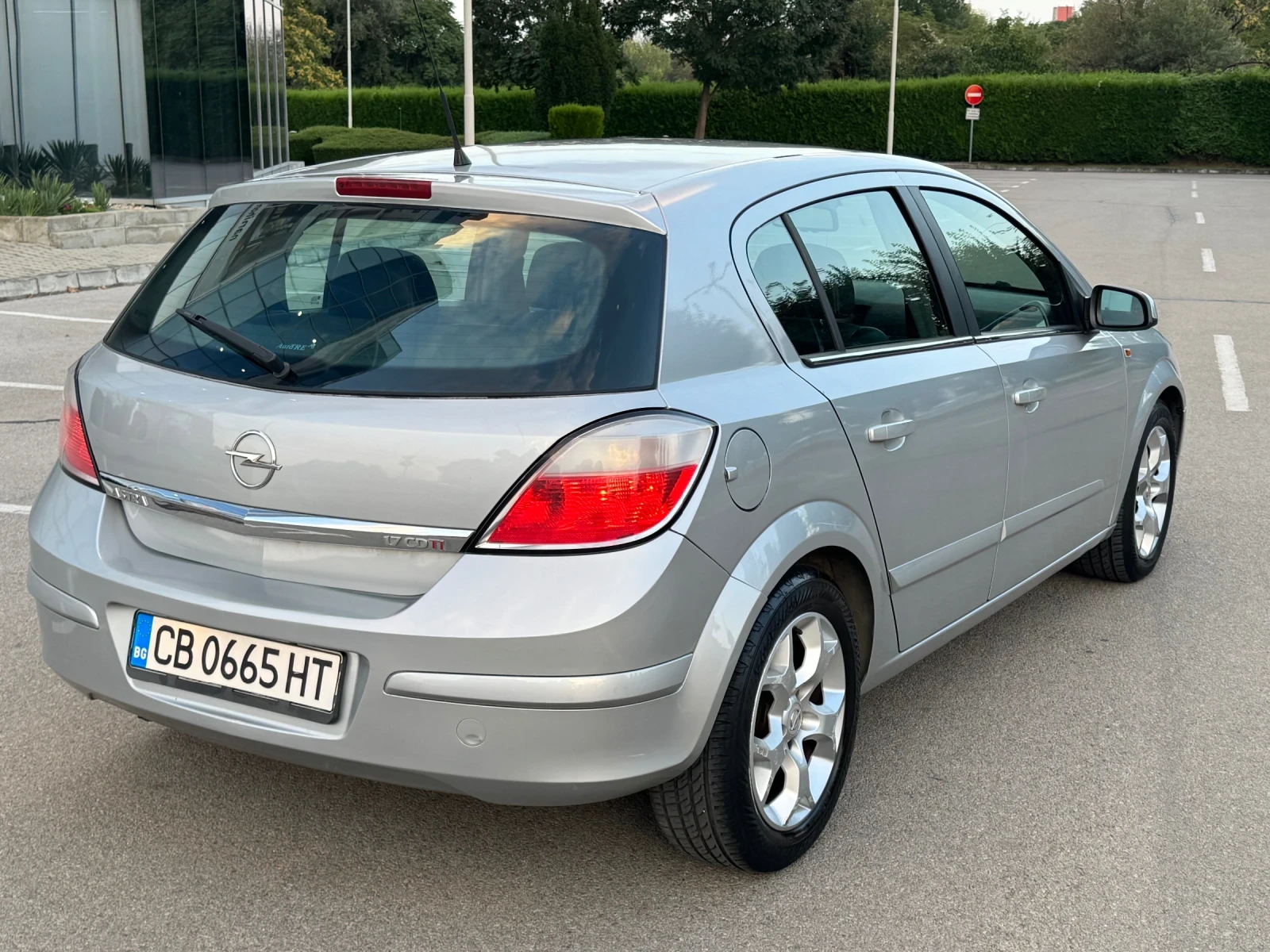 Opel Astra, снимка 4 - Автомобили и джипове - 55891665
