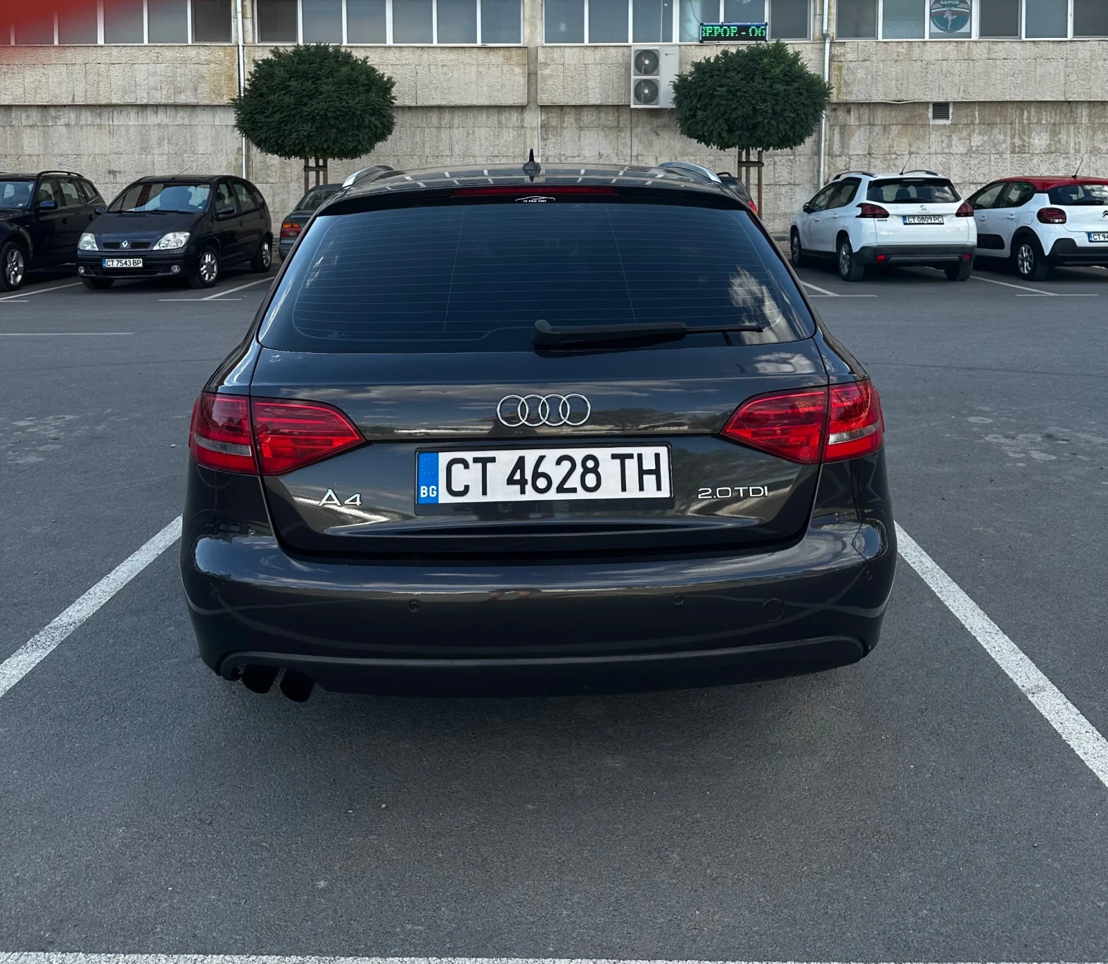 Audi A4, снимка 3 - Автомобили и джипове - 55980355