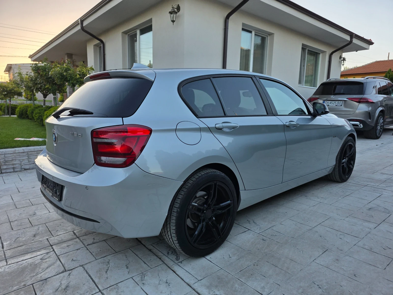 BMW 118 1.8 D BUSINESS SPORT, снимка 4 - Автомобили и джипове - 56012376
