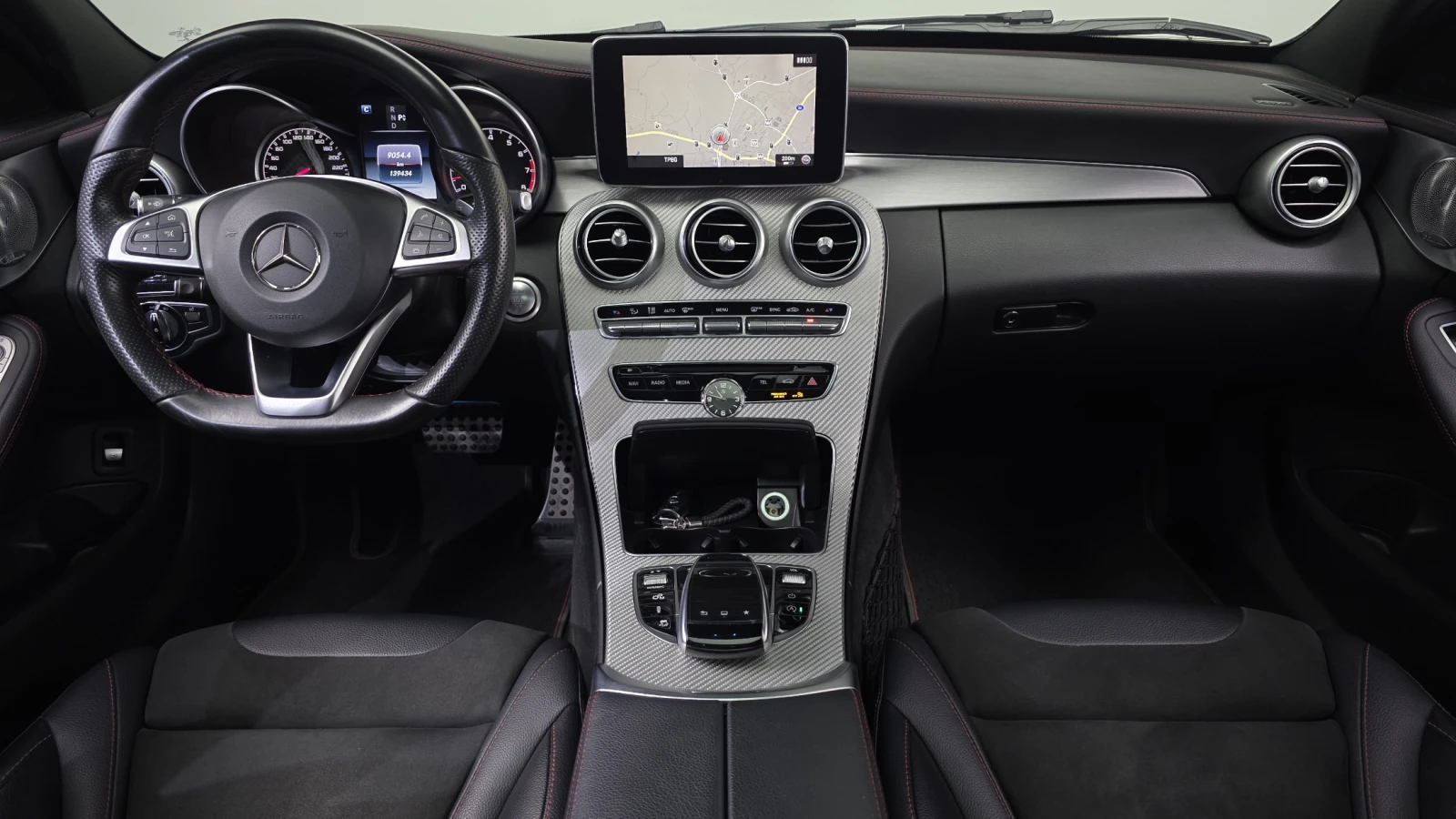Mercedes-Benz C 450 AMG HUD* ПОДГРЕВ* КАМЕРА* DYNAMICA* LED* КРАЙНА ЦЕНА, снимка 7 - Автомобили и джипове - 56059992
